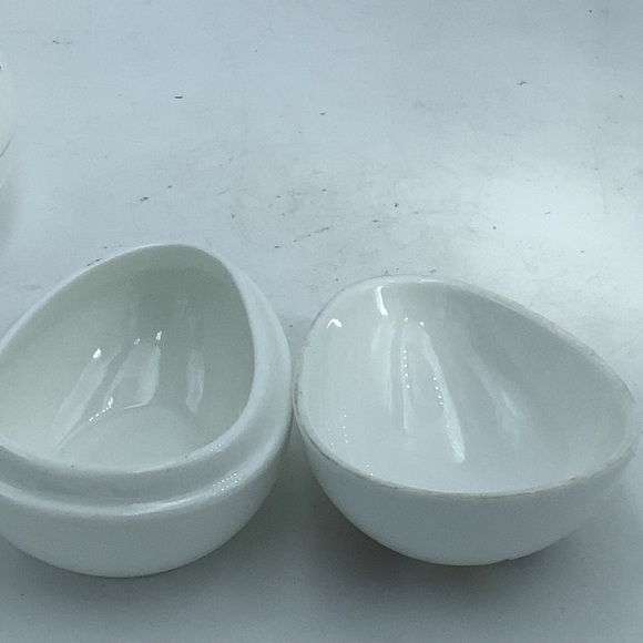 Three English Bone China Egg - Shaped Trinket Boxes with Bird Design - Picture 6 of 9